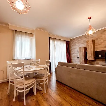 Altheda Living Sunstone - Luxury Apartment - Private Parking, Smart Tv, Huge Balcony And King Size Bed Cluj-Napoca Exterior photo