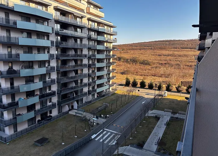 Altheda Living Sunstone - Luxury Apartment - Private Parking, Smart Tv, Huge Balcony And King Size Bed